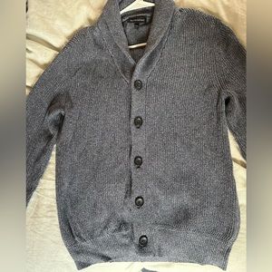 Banana Republic men’s crew neck sweater